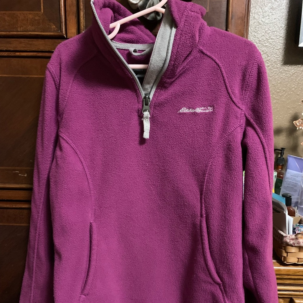 Eddie Bauer sweater kids size 7.